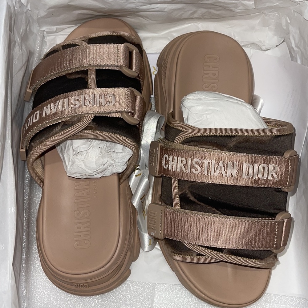 Christian Dior D-Wander Slides